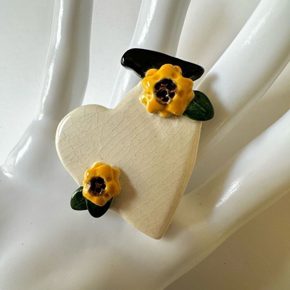 Cream ceramic heart brooch with bird and yellow flowers